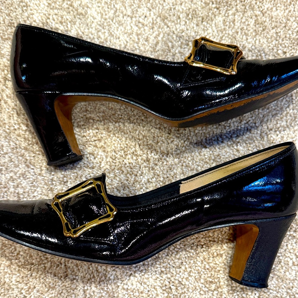 Chic Black Patent Heels with Gold Accent